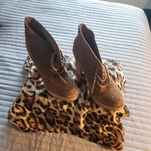 Steve Madden platforms anklet booties - Picture 3 of 3